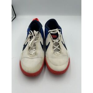 Youth size Nike Team Hustle D10 size tennis basketball shoes 3.5Y